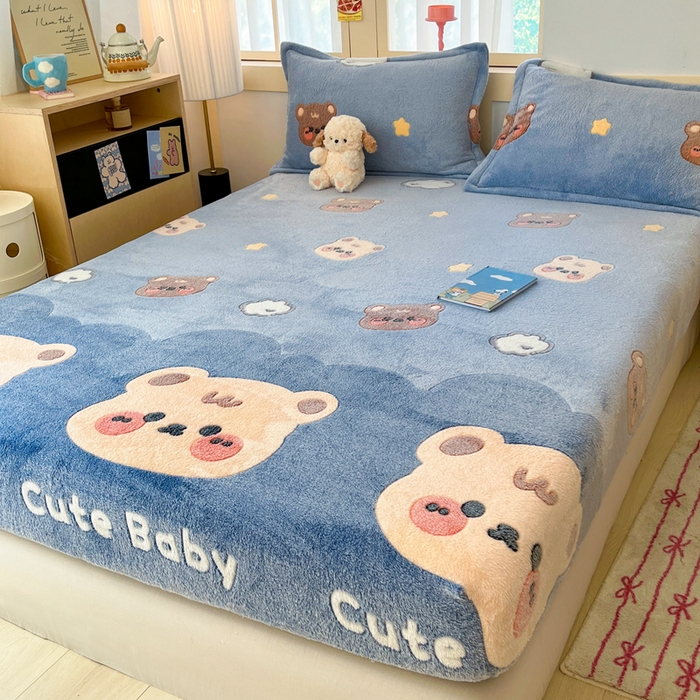 91家纺网 家纺一手货源 找家纺 川悦生活 2025新款高克重雪花绒卡通印花加厚保暖大床单床笠 床笠熊小巴