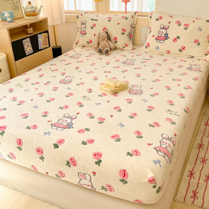 91家纺网 家纺一手货源 找家纺 川悦生活 2025新款高克重雪花绒卡通印花加厚保暖大床单床笠 床笠郁金奶兔