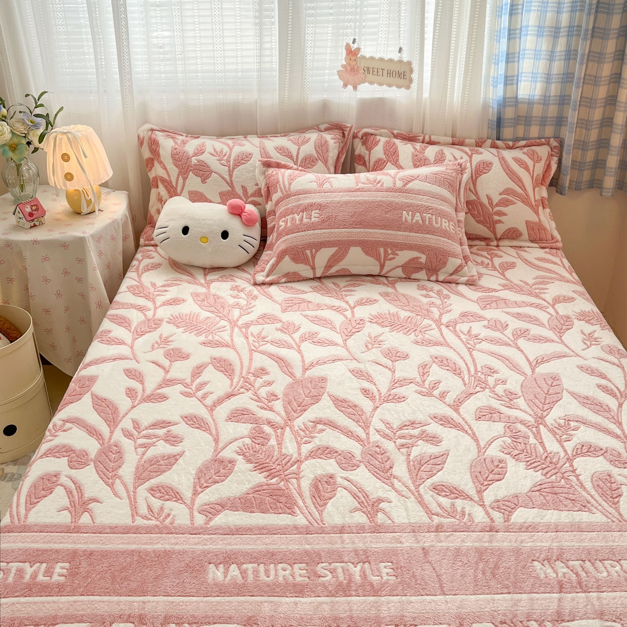 91家纺网 家纺一手货源 找家纺 川悦生活 2025新款高克重雪花绒卡通印花加厚保暖大床单床笠 床笠月桂-粉