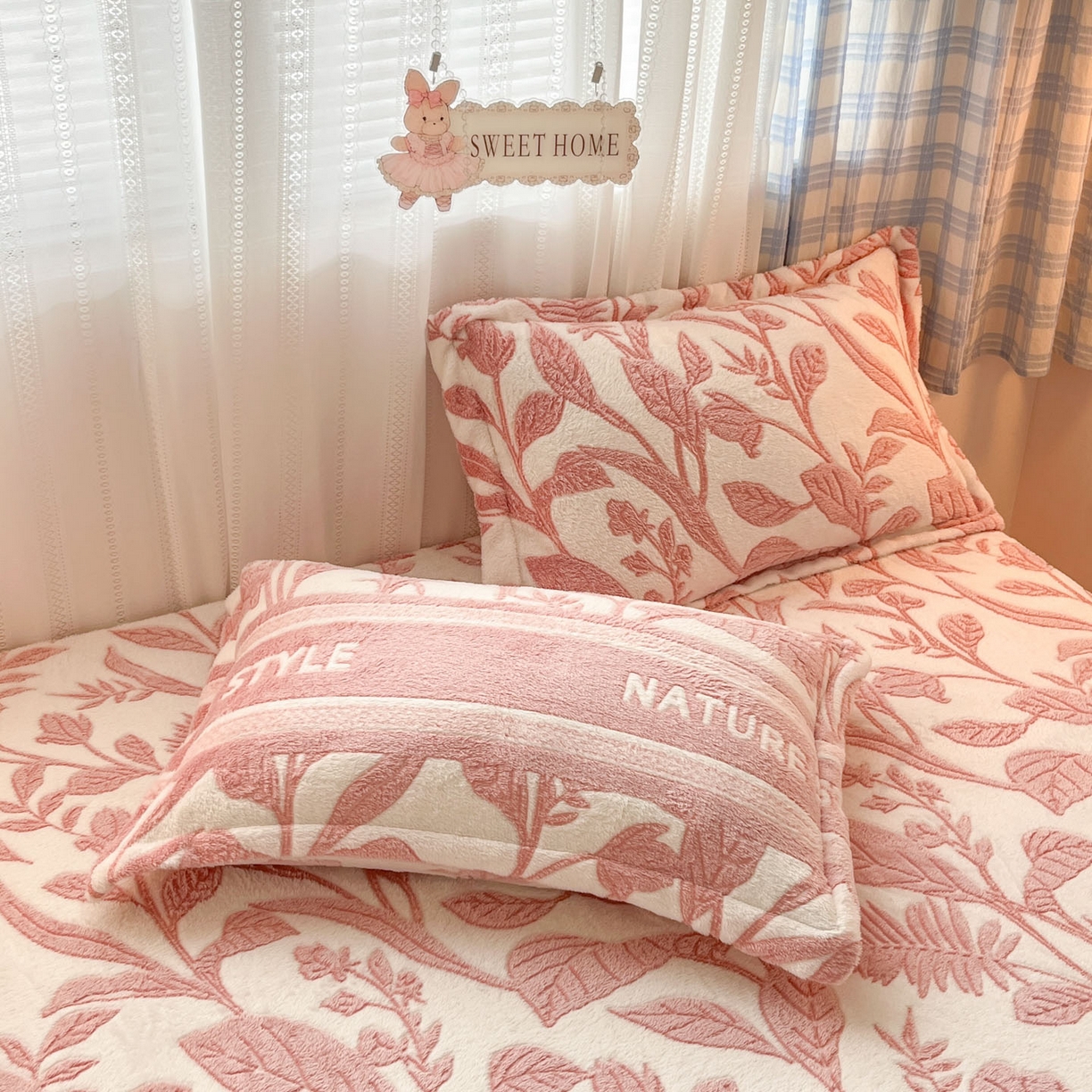 91家纺网 家纺一手货源 找家纺 川悦生活 2025新款高克重雪花绒卡通印花加厚保暖大床单床笠 床笠月桂-粉