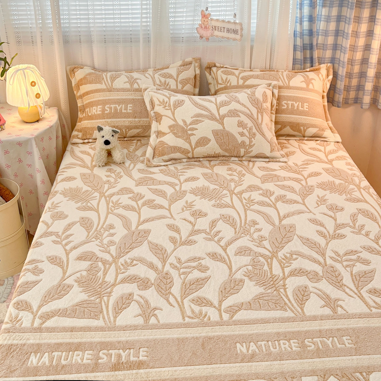 91家纺网 家纺一手货源 找家纺 川悦生活 2025新款高克重雪花绒卡通印花加厚保暖大床单床笠 床笠月桂-浅咖