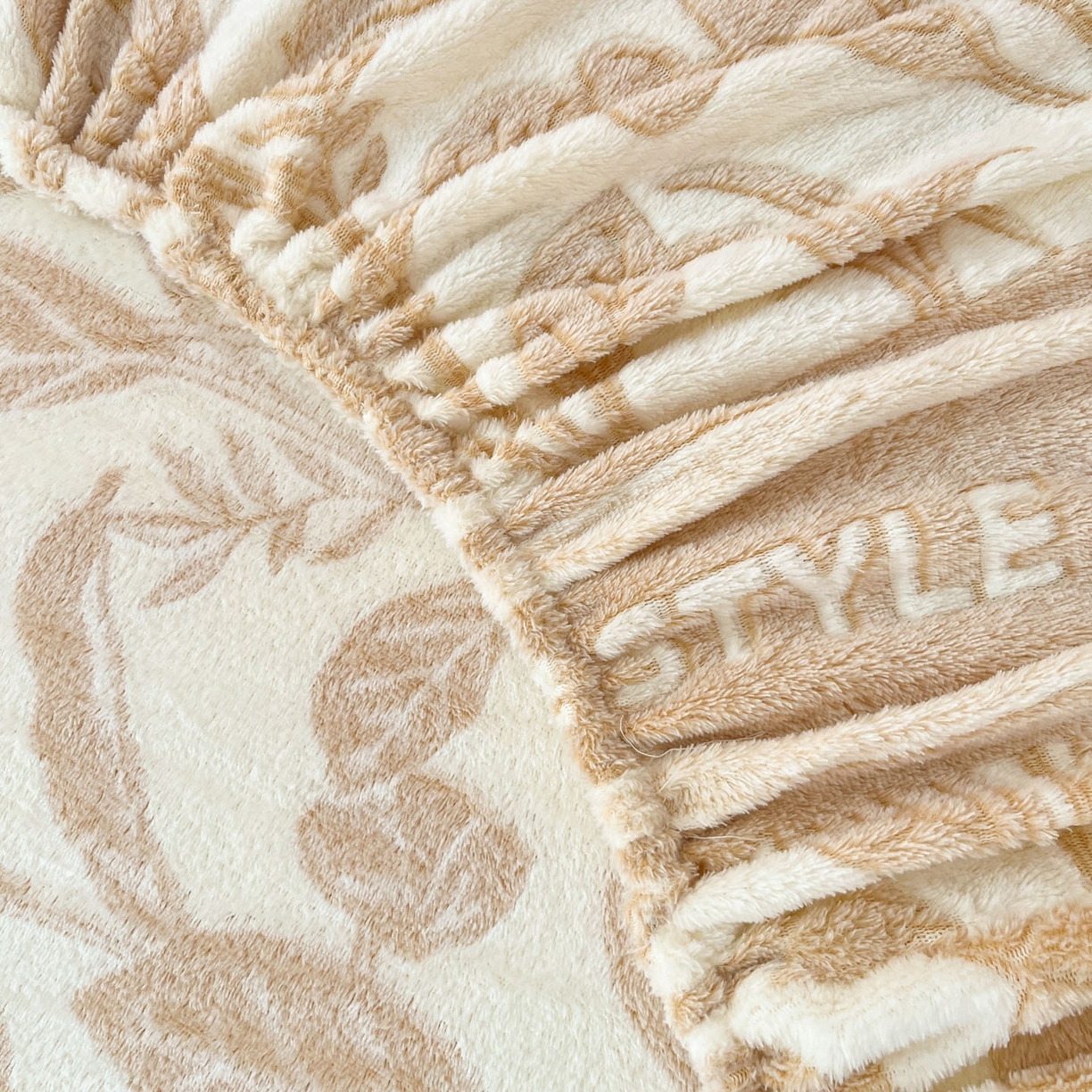 91家纺网 家纺一手货源 找家纺 川悦生活 2025新款高克重雪花绒卡通印花加厚保暖大床单床笠 床笠月桂-浅咖