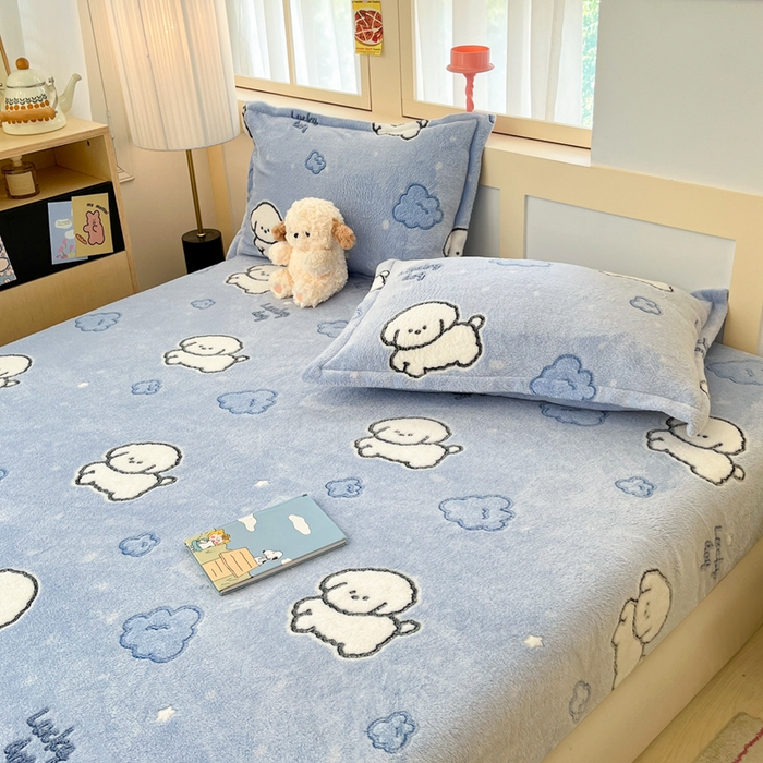 91家纺网 家纺一手货源 找家纺 川悦生活 2025新款高克重雪花绒卡通印花加厚保暖大床单床笠 床笠云朵奶狗