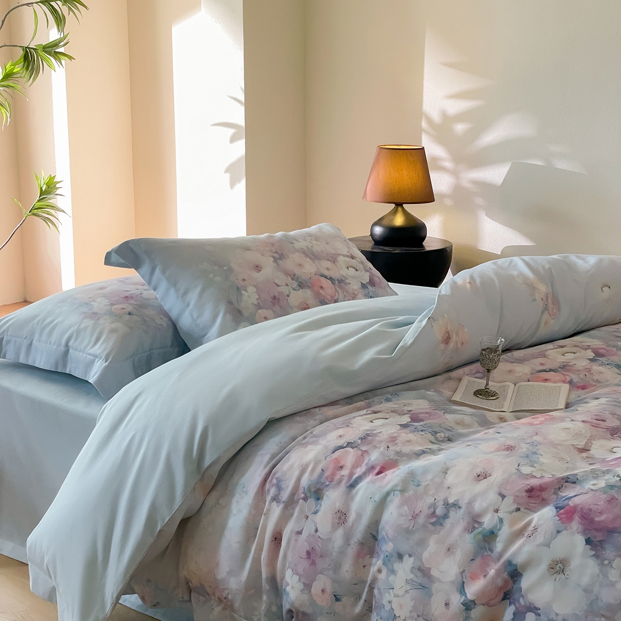 91家纺网 家纺一手货源 找家纺 禾时 2025新款天丝棉磨毛数码印花四件套 花海拾梦-蓝