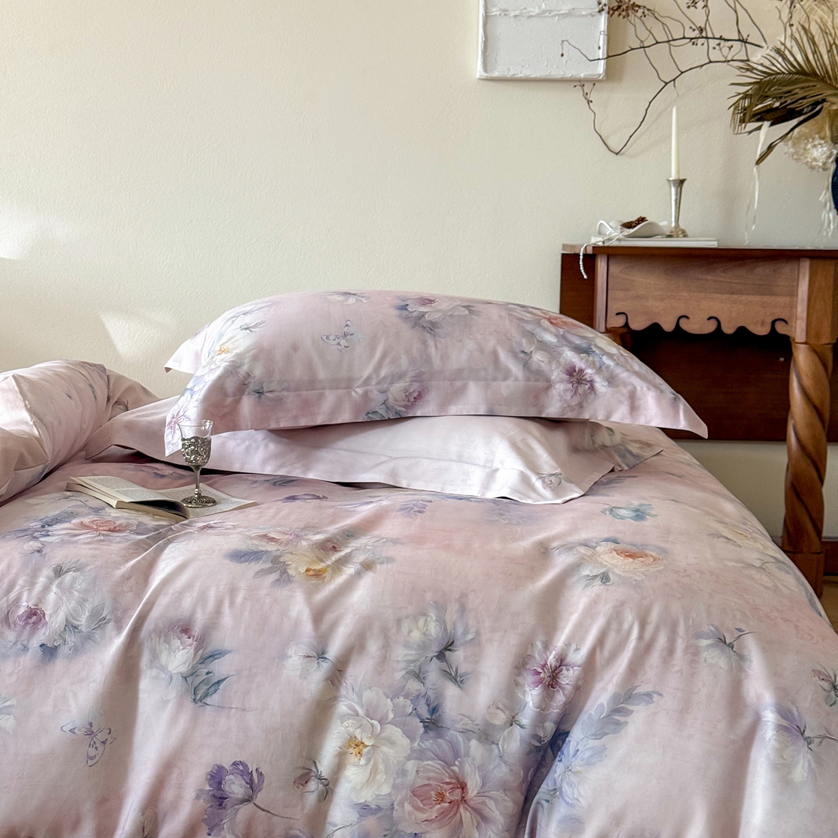 91家纺网 家纺一手货源 找家纺 禾时 2025新款天丝棉磨毛数码印花四件套 花未眠-粉