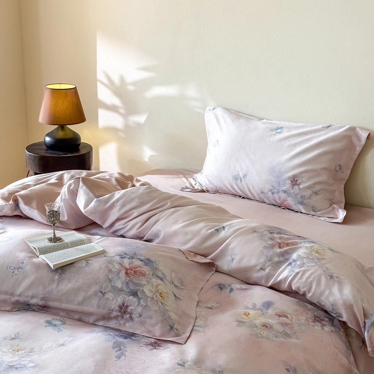 91家纺网 家纺一手货源 找家纺 禾时 2025新款天丝棉磨毛数码印花四件套 花未眠-粉