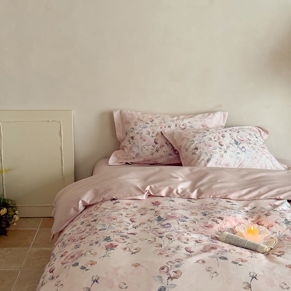 91家纺网 家纺一手货源 找家纺 禾时 2025新款天丝棉磨毛数码印花四件套 玫瑰日记-粉