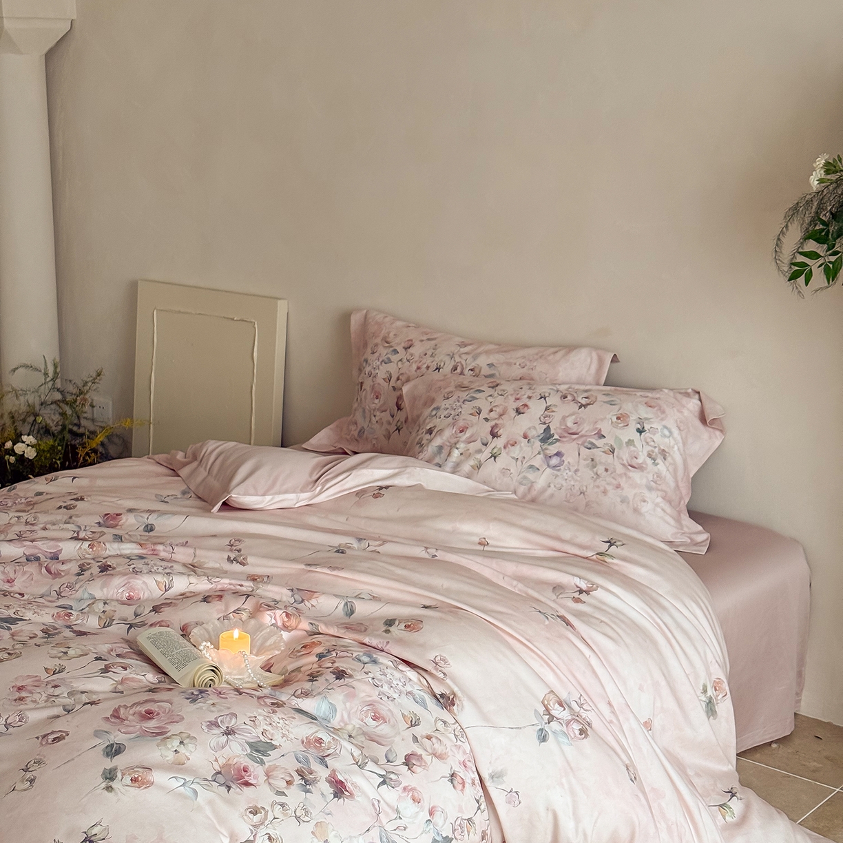 91家纺网 家纺一手货源 找家纺 禾时 2025新款天丝棉磨毛数码印花四件套 玫瑰日记-粉