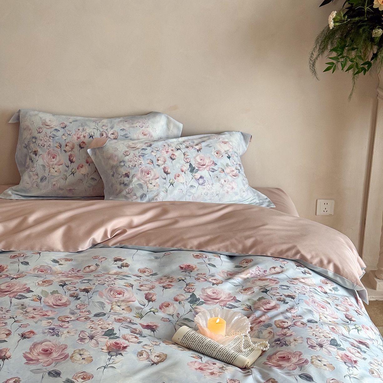 91家纺网 家纺一手货源 找家纺 禾时 2025新款天丝棉磨毛数码印花四件套 玫瑰日记-蓝