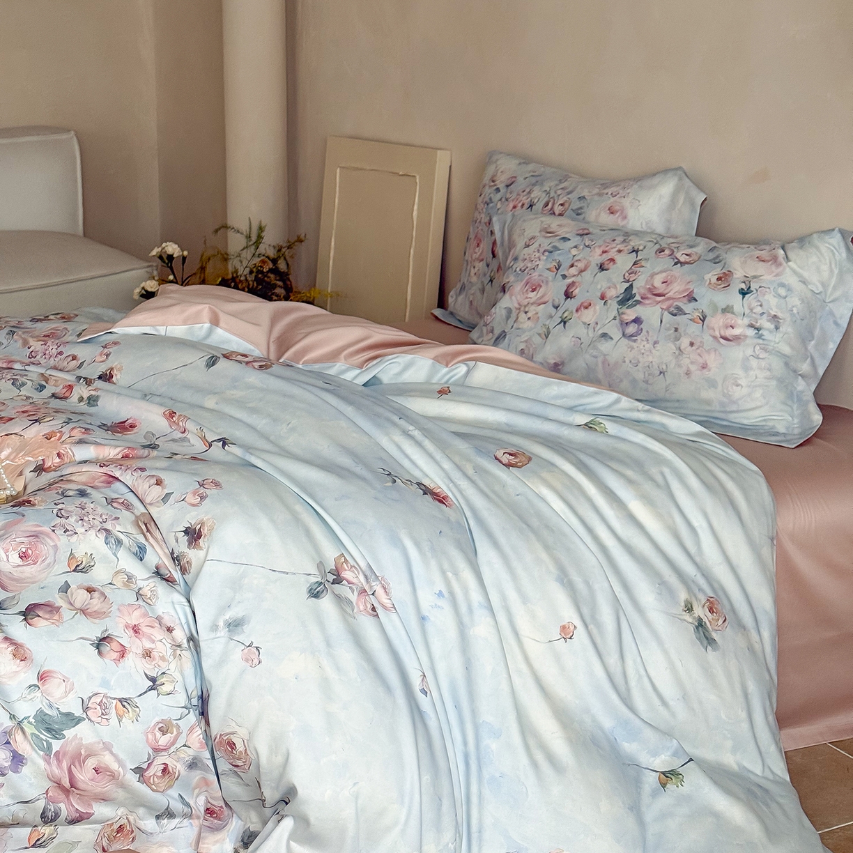 91家纺网 家纺一手货源 找家纺 禾时 2025新款天丝棉磨毛数码印花四件套 玫瑰日记-蓝