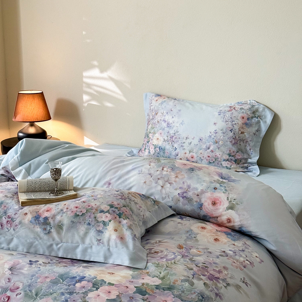 91家纺网 家纺一手货源 找家纺 禾时 2025新款天丝棉磨毛数码印花四件套 梦境-蓝