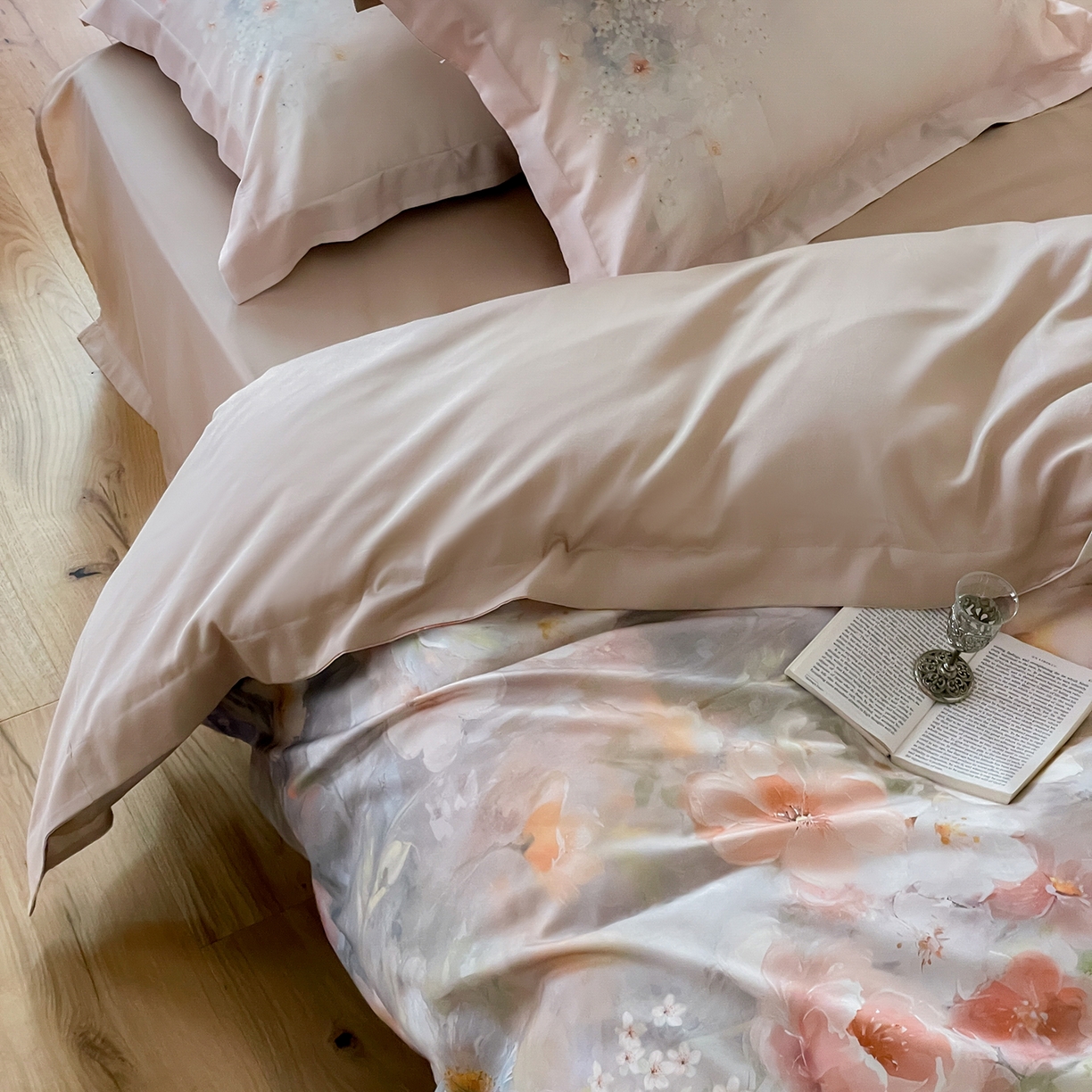 91家纺网 家纺一手货源 找家纺 禾时 2025新款天丝棉磨毛数码印花四件套 清浅-粉