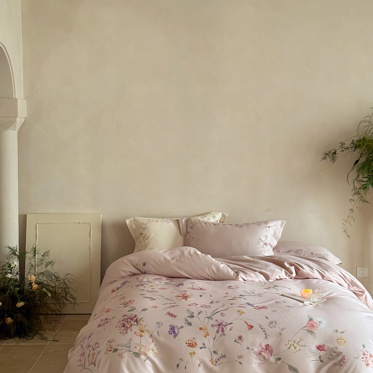 91家纺网 家纺一手货源 找家纺 禾时 2025新款天丝棉磨毛数码印花四件套 拾光里-粉