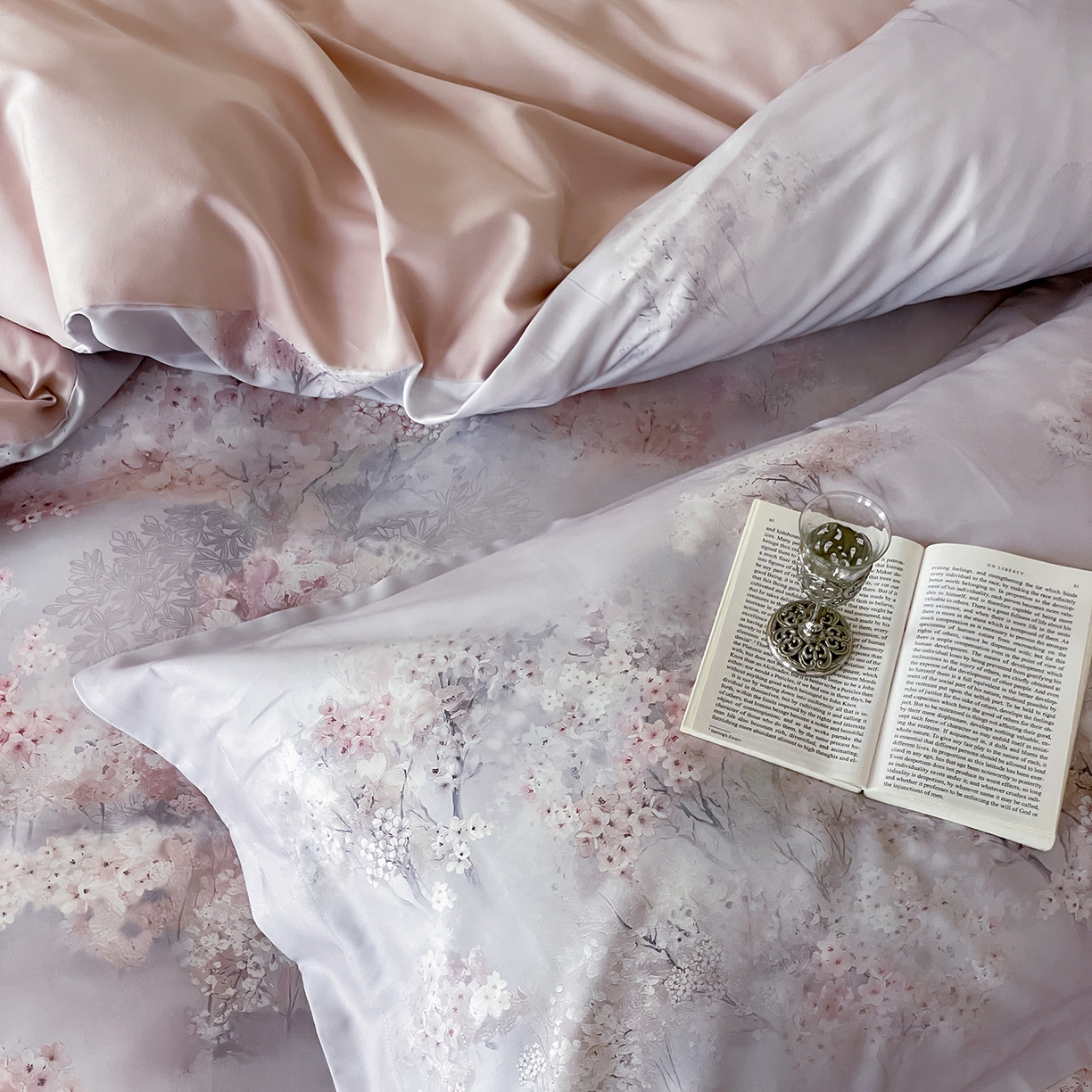 91家纺网 家纺一手货源 找家纺 禾时 2025新款天丝棉磨毛数码印花四件套 桃喜-灰