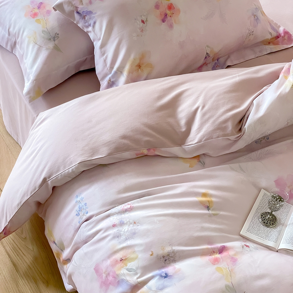 91家纺网 家纺一手货源 找家纺 禾时 2025新款天丝棉磨毛数码印花四件套 午逅-粉