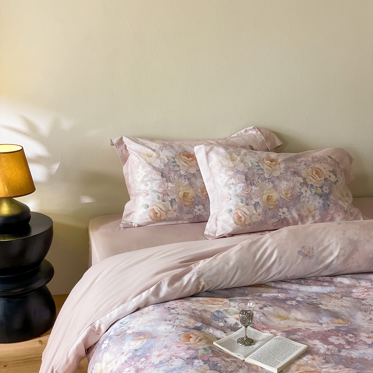 91家纺网 家纺一手货源 找家纺 禾时 2025新款天丝棉磨毛数码印花四件套 雾熙-粉