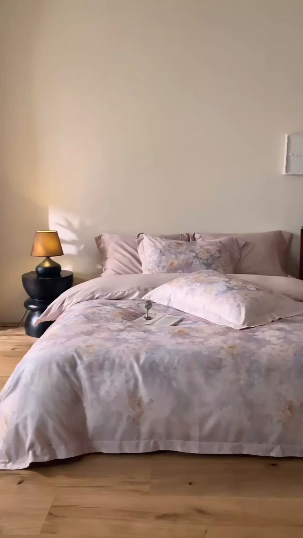 91家纺网 家纺一手货源 找家纺 禾时 2025新款天丝棉磨毛数码印花四件套 雾熙-粉