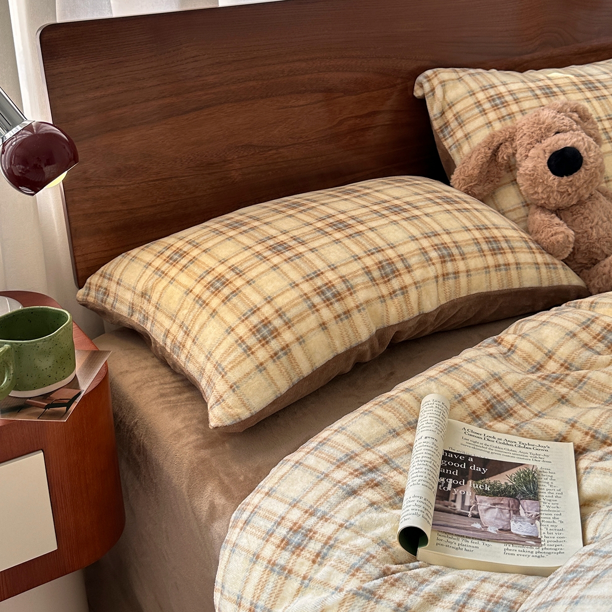 91家纺网 家纺一手货源 找家纺 （总）艾咪-Amy ntmy 2025新款中古风复古格牛奶绒四件套