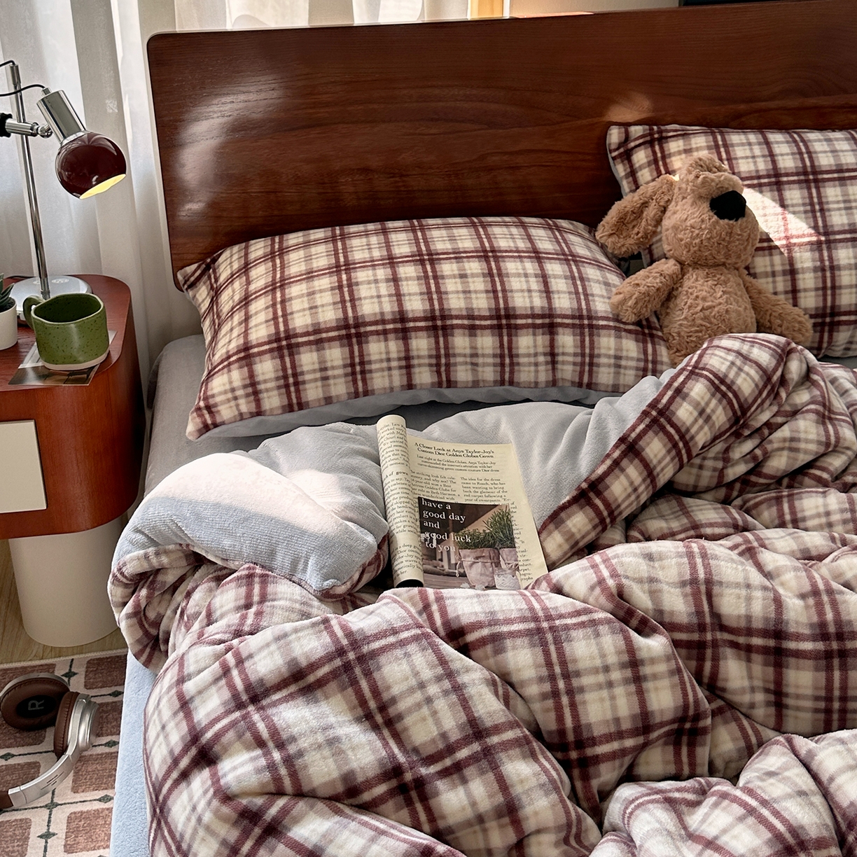 91家纺网 家纺一手货源 找家纺 （总）艾咪-Amy ntmy 2025新款中古风复古格牛奶绒四件套