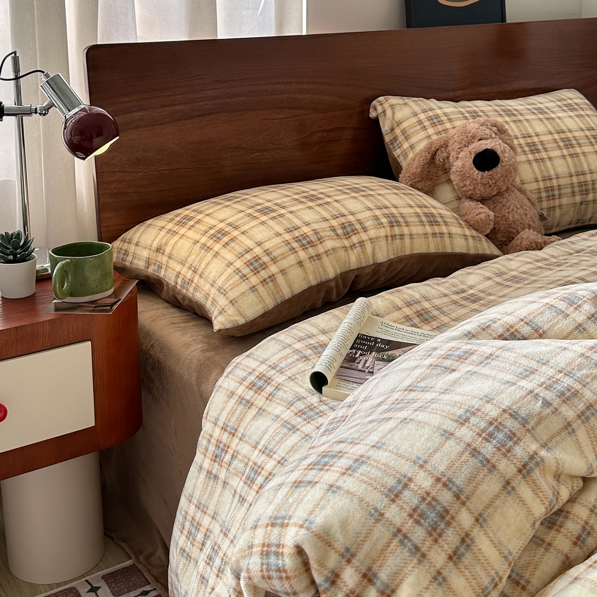 91家纺网 家纺一手货源 找家纺 艾咪-Amy ntmy 2025新款中古风复古格牛奶绒四件套 方糖