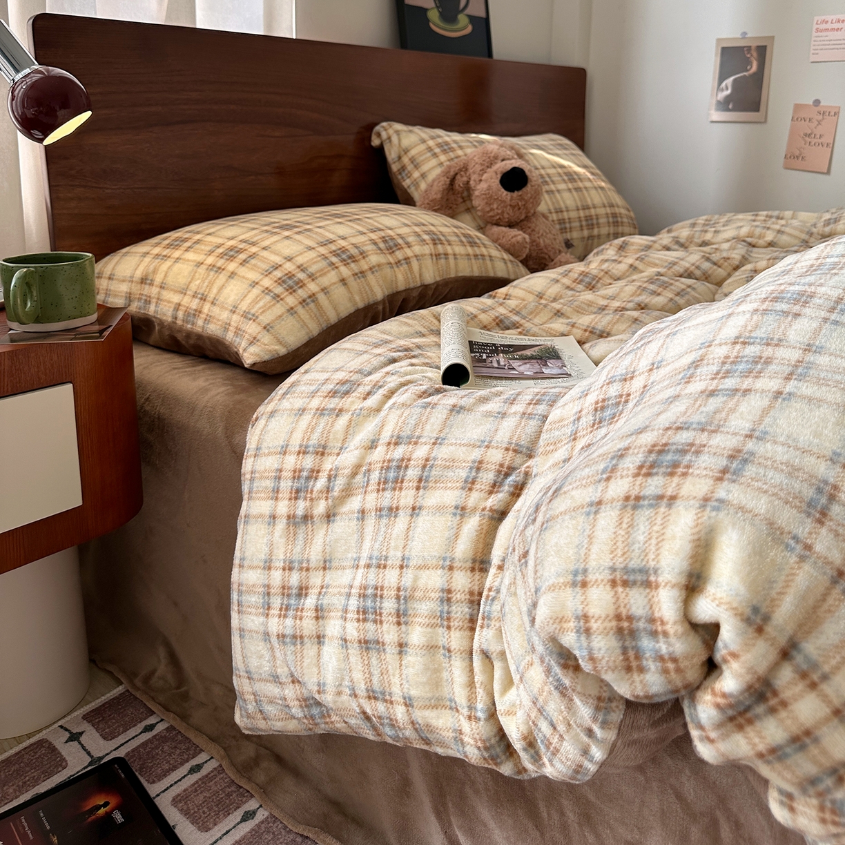 91家纺网 家纺一手货源 找家纺 艾咪-Amy ntmy 2025新款中古风复古格牛奶绒四件套 方糖