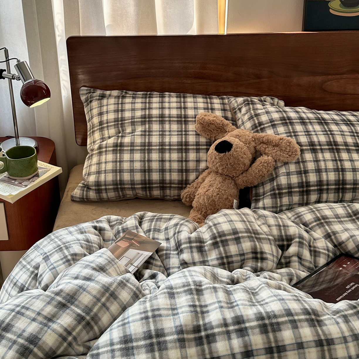 91家纺网 家纺一手货源 找家纺 艾咪-Amy ntmy 2025新款中古风复古格牛奶绒四件套 伊索卡其