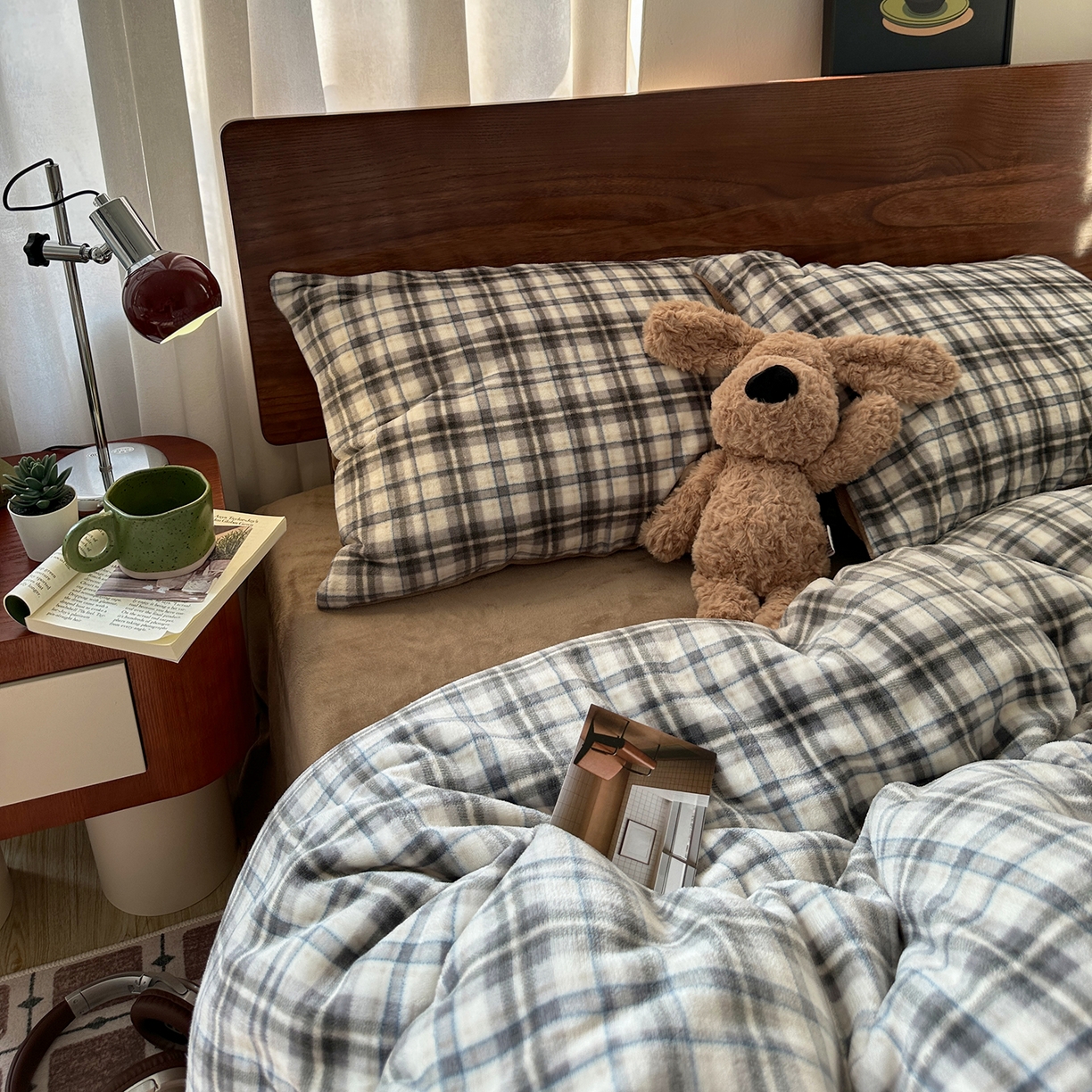 91家纺网 家纺一手货源 找家纺 艾咪-Amy ntmy 2025新款中古风复古格牛奶绒四件套 伊索卡其