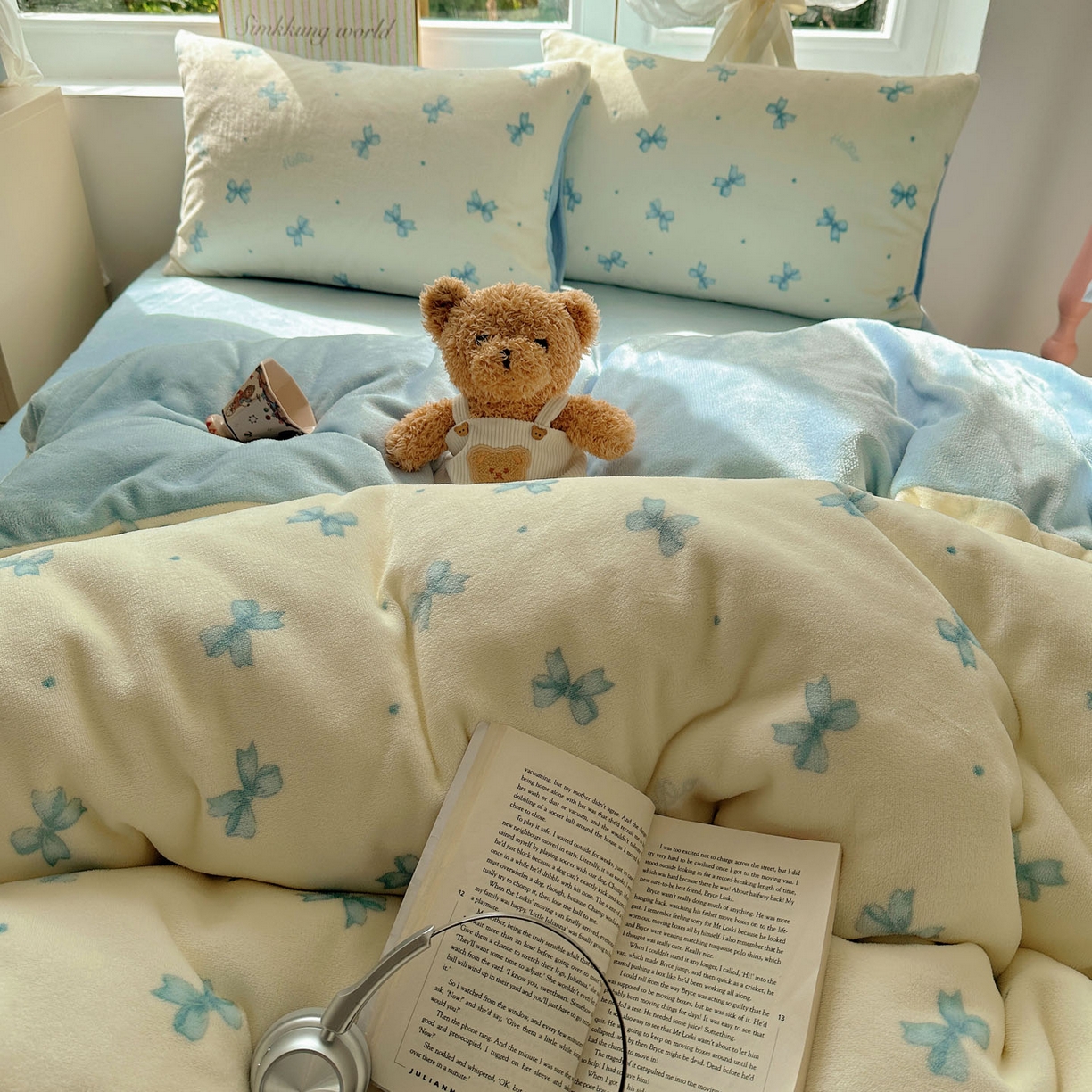 91家纺网 家纺一手货源 找家纺 优选 2025新款小清新加厚高克重牛奶绒四件套直播爆款电商爆款蓝色蝴蝶结