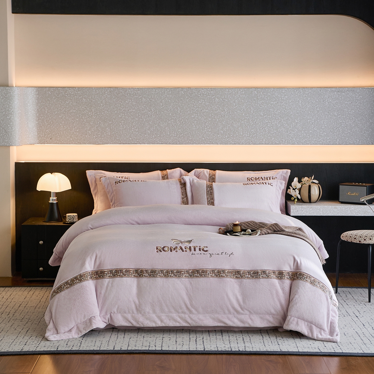 91家纺网 家纺一手货源 找家纺 （总）蓝梦 2025新款直播爆款270克全消光牛奶绒系列四件套-克罗地亚 