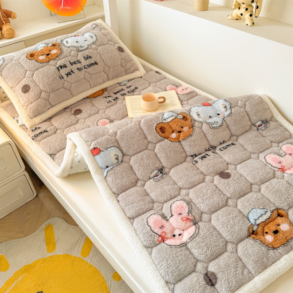 91家纺网 家纺一手货源 找家纺 雯豆家纺 2025新款泰迪绒学生宿舍床褥床垫床护垫 泰迪绒床褥-顽皮小象