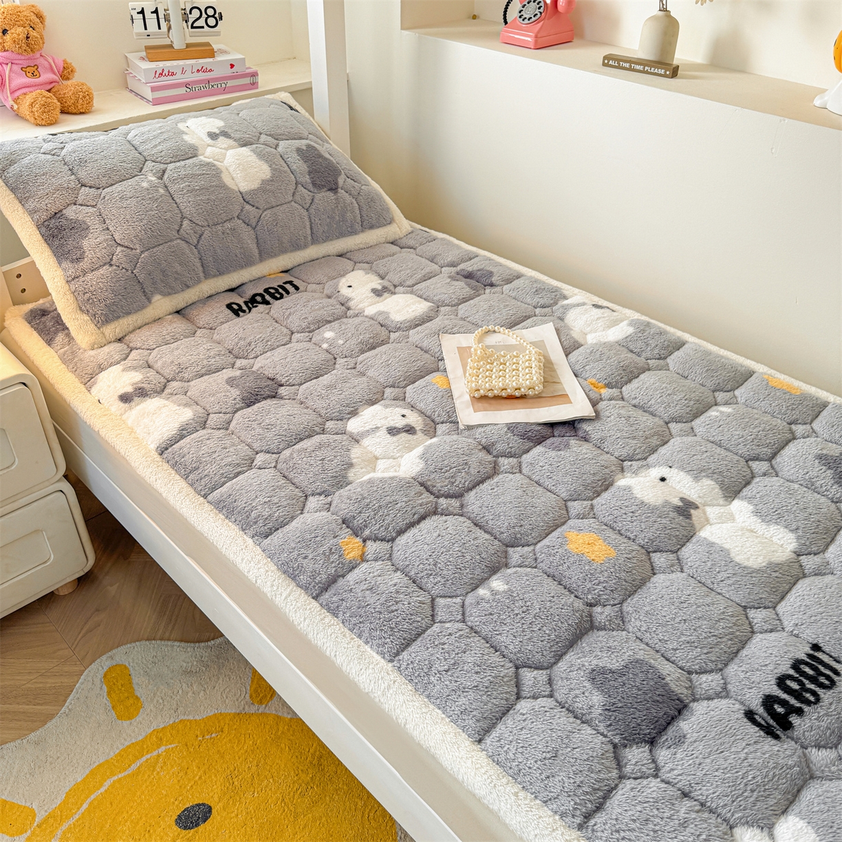 91家纺网 家纺一手货源 找家纺 雯豆家纺 2025新款泰迪绒学生宿舍床褥床垫床护垫 泰迪绒床褥-尤拉