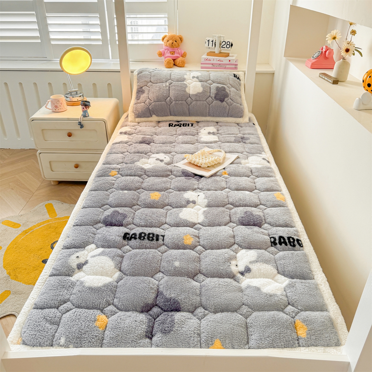 91家纺网 家纺一手货源 找家纺 雯豆家纺 2025新款泰迪绒学生宿舍床褥床垫床护垫 泰迪绒床褥-尤拉