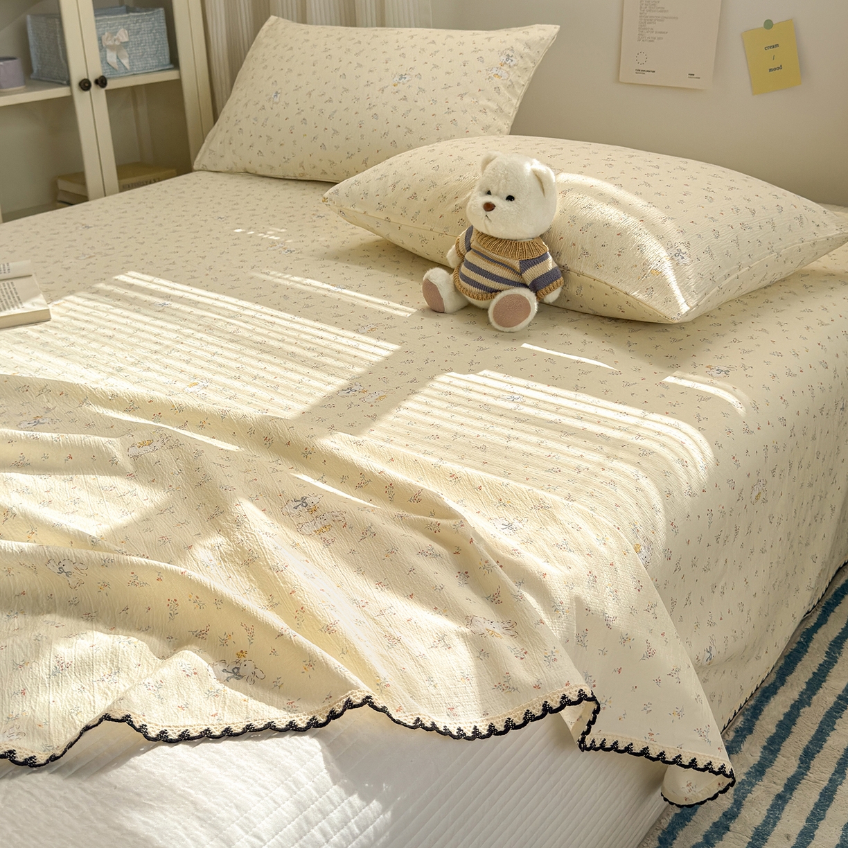 91家纺网 家纺一手货源 找家纺 沐芷 2025 秋冬加厚床单高克重双层纱黑色小花边被单床单三件套 春日絮兔