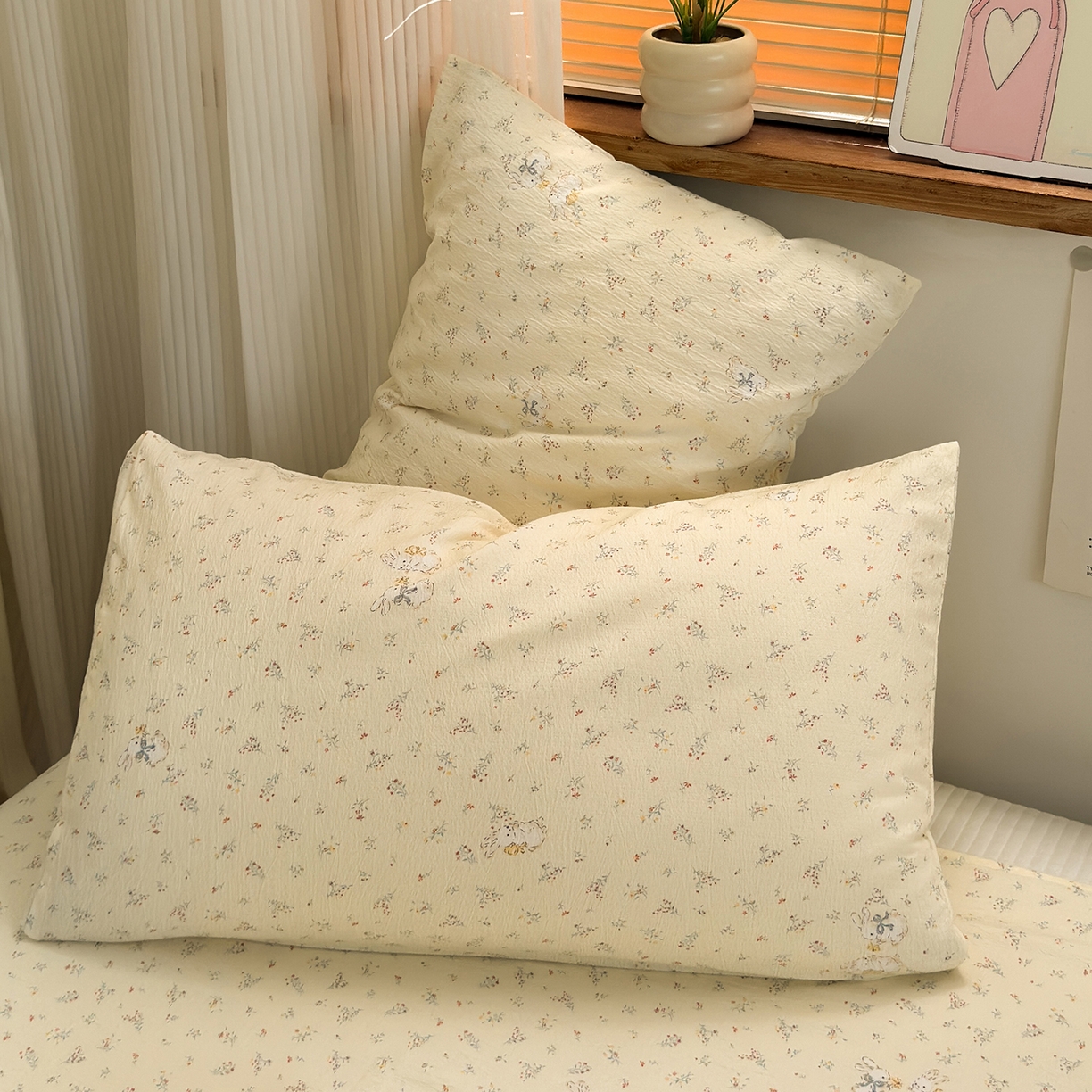 91家纺网 家纺一手货源 找家纺 沐芷 2025 秋冬加厚床单高克重双层纱黑色小花边被单床单三件套 春日絮兔