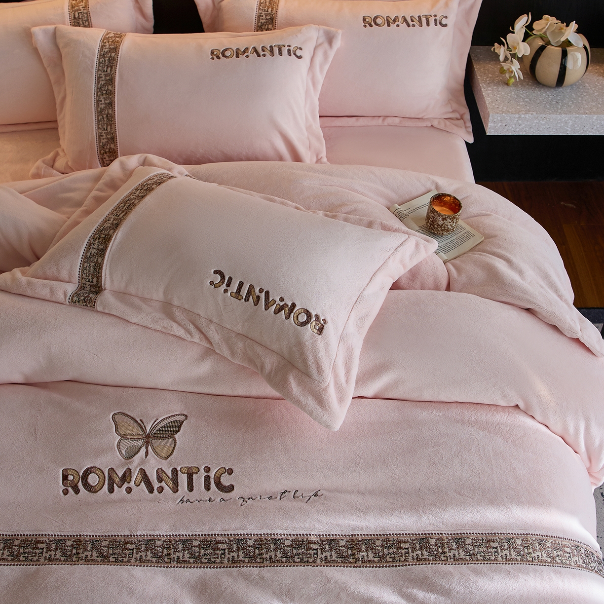 91家纺网 家纺一手货源 找家纺 蓝梦 2025新款直播爆款270克全消光牛奶绒系列四件套-克罗地亚  梦想粉