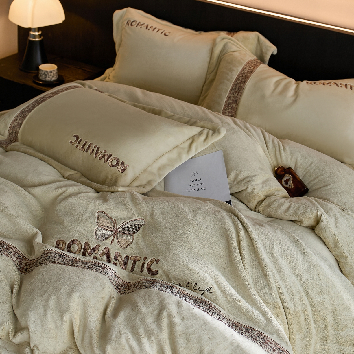 91家纺网 家纺一手货源 找家纺 蓝梦 2025新款直播爆款270克全消光牛奶绒系列四件套-克罗地亚  浅绿