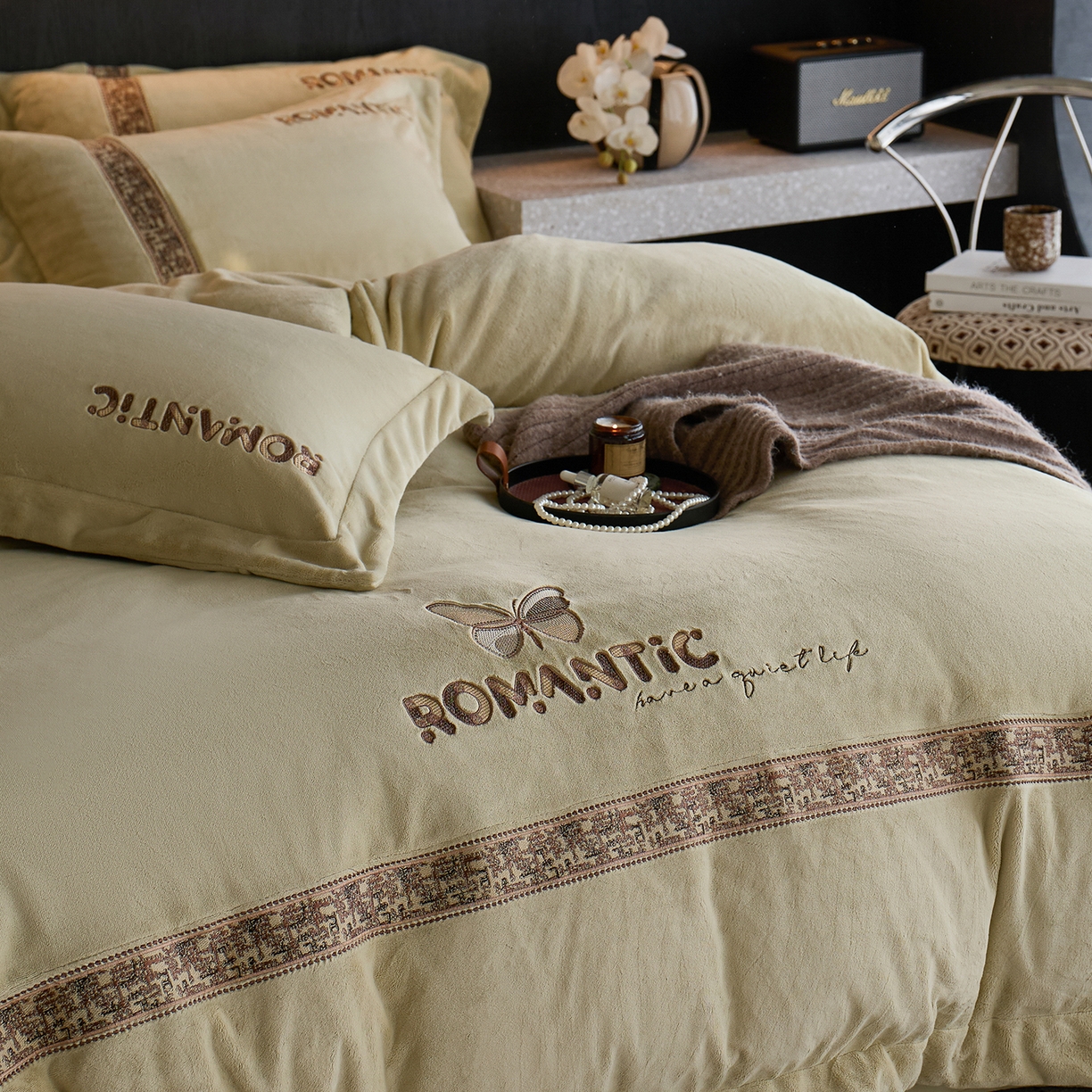 91家纺网 家纺一手货源 找家纺 蓝梦 2025新款直播爆款270克全消光牛奶绒系列四件套-克罗地亚  浅绿