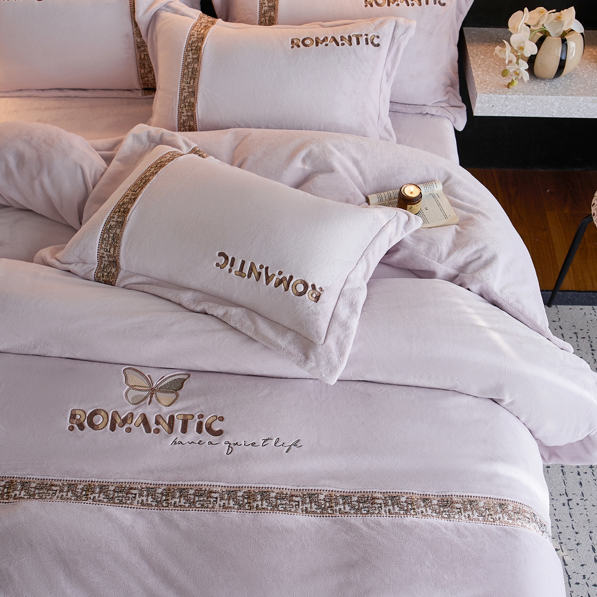 91家纺网 家纺一手货源 找家纺 蓝梦 2025新款直播爆款270克全消光牛奶绒系列四件套-克罗地亚  浅紫