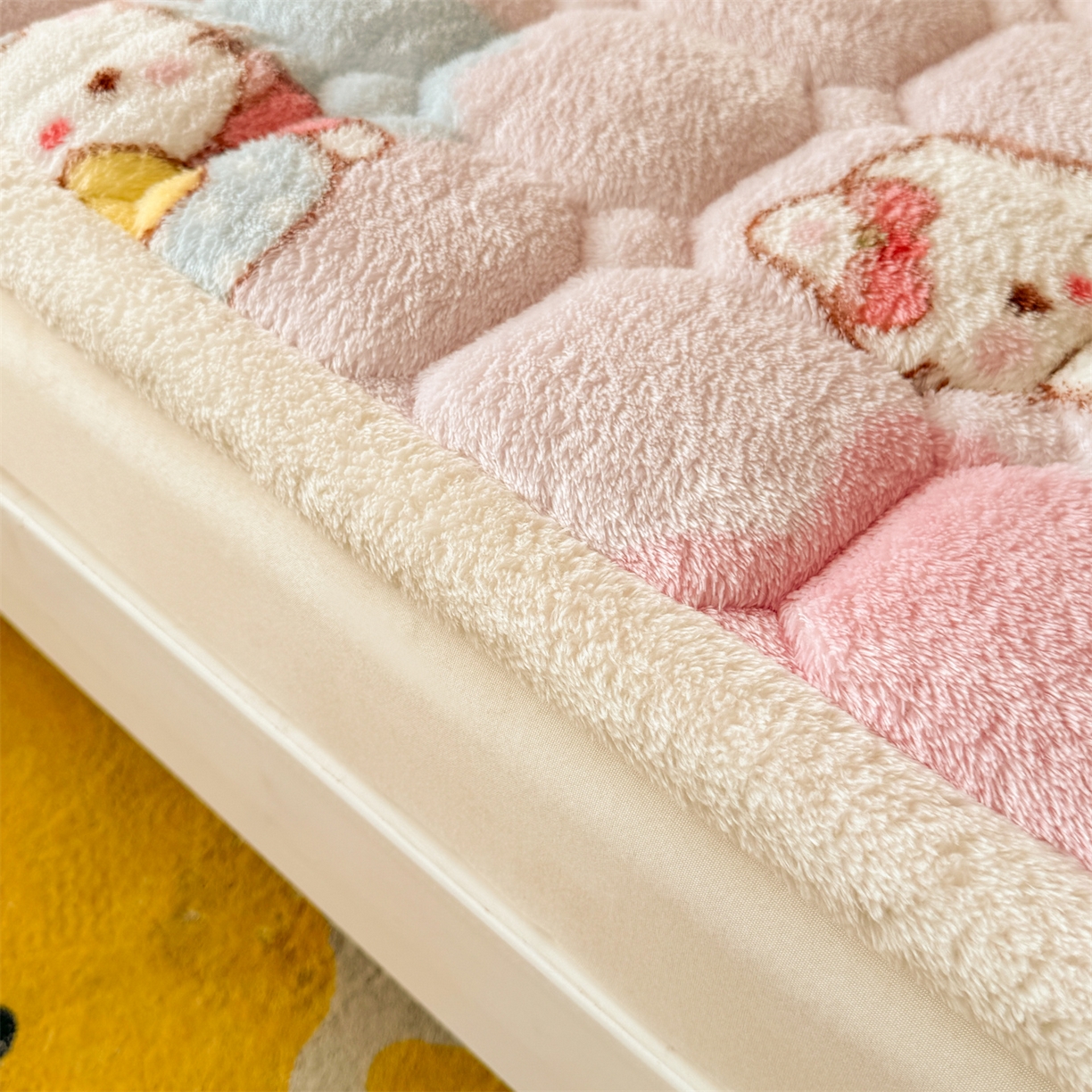 91家纺网 家纺一手货源 找家纺 雯豆家纺 2025新款泰迪绒学生宿舍床褥床垫床护垫 泰迪绒床褥-粉色KT