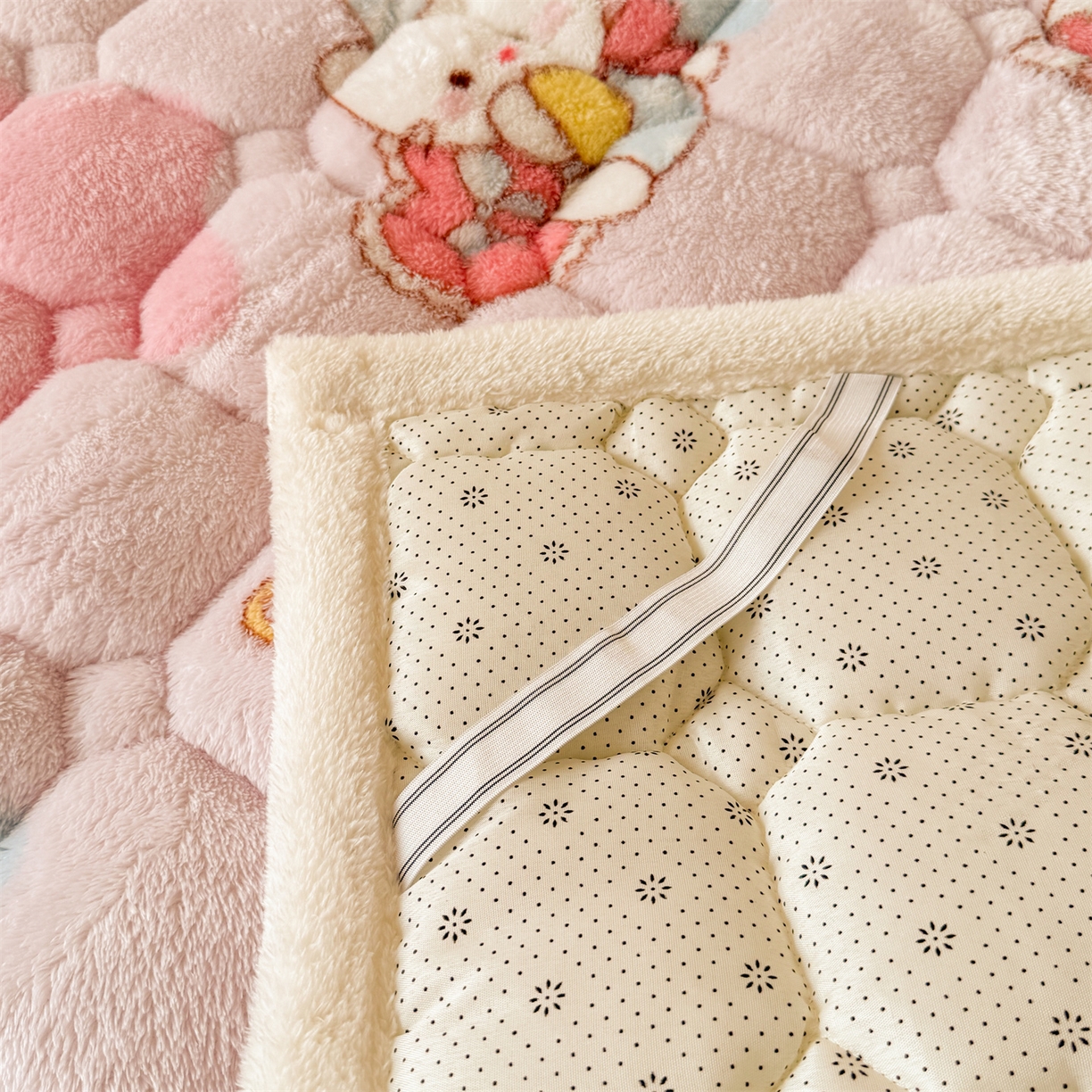 91家纺网 家纺一手货源 找家纺 雯豆家纺 2025新款泰迪绒学生宿舍床褥床垫床护垫 泰迪绒床褥-粉色KT