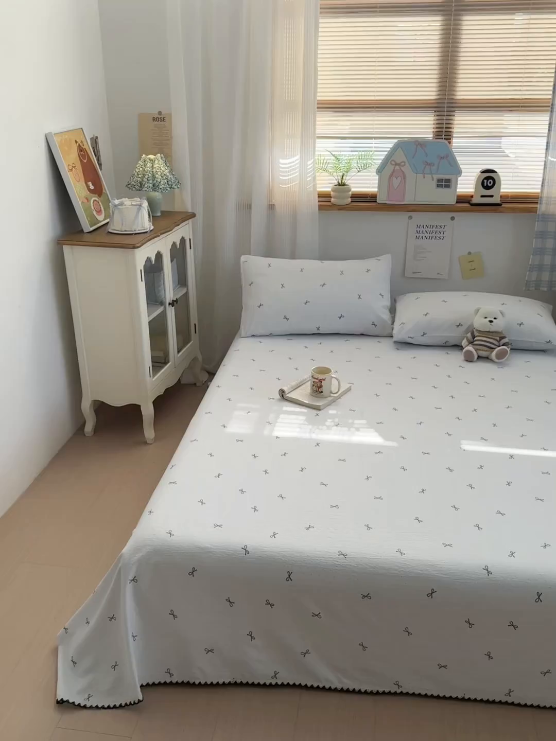 91家纺网 家纺一手货源 找家纺 沐芷 2025 秋冬加厚床单高克重双层纱黑色小花边被单床单三件套 波点蓝结