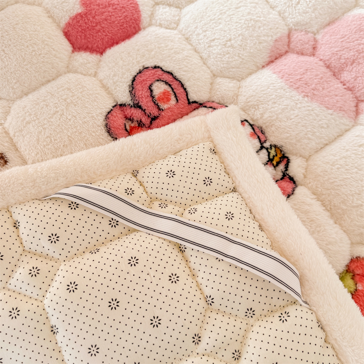 91家纺网 家纺一手货源 找家纺 雯豆家纺 2025新款泰迪绒学生宿舍床褥床垫床护垫 泰迪绒床褥-可爱布布