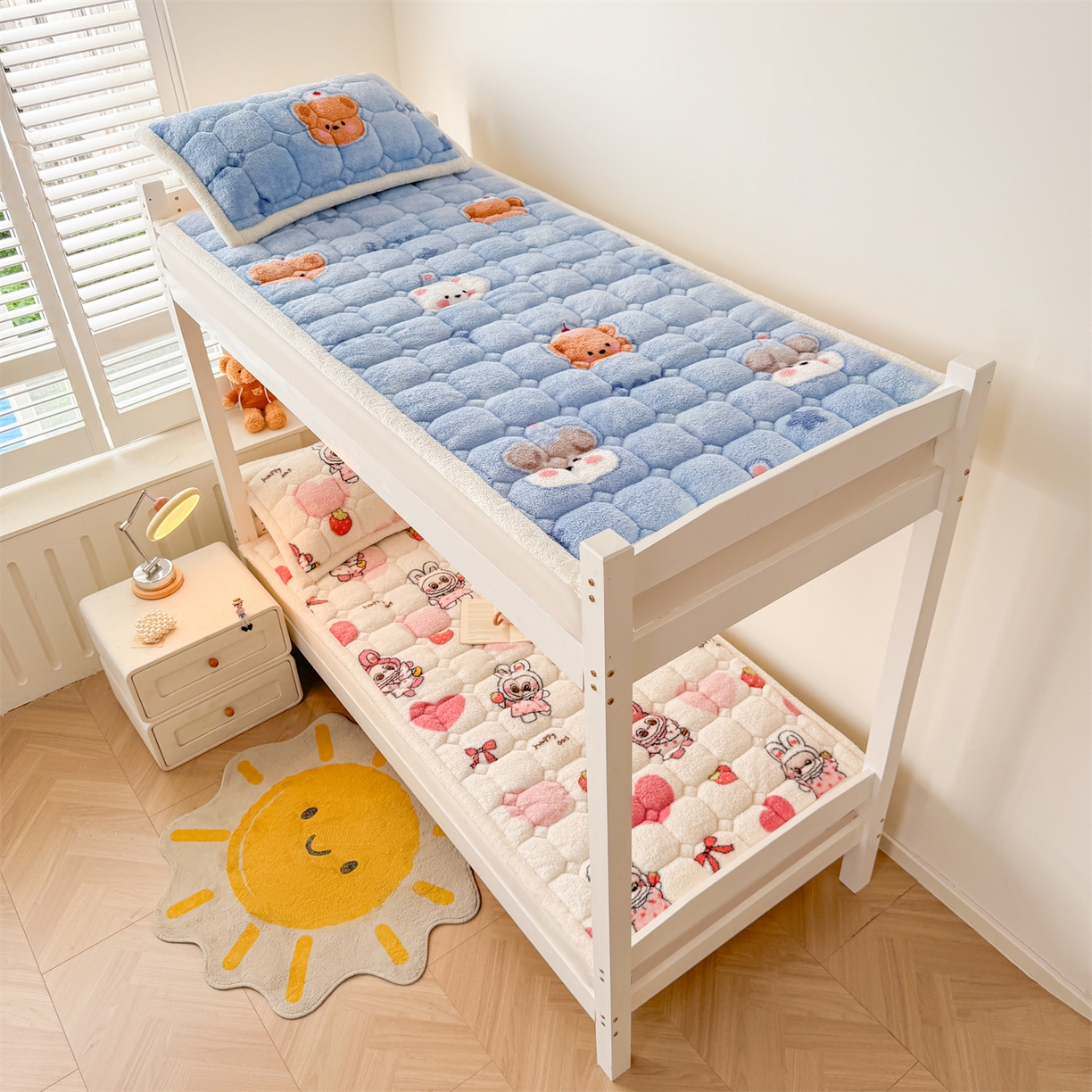 91家纺网 家纺一手货源 找家纺 雯豆家纺 2025新款泰迪绒学生宿舍床褥床垫床护垫 泰迪绒床褥-可爱布布