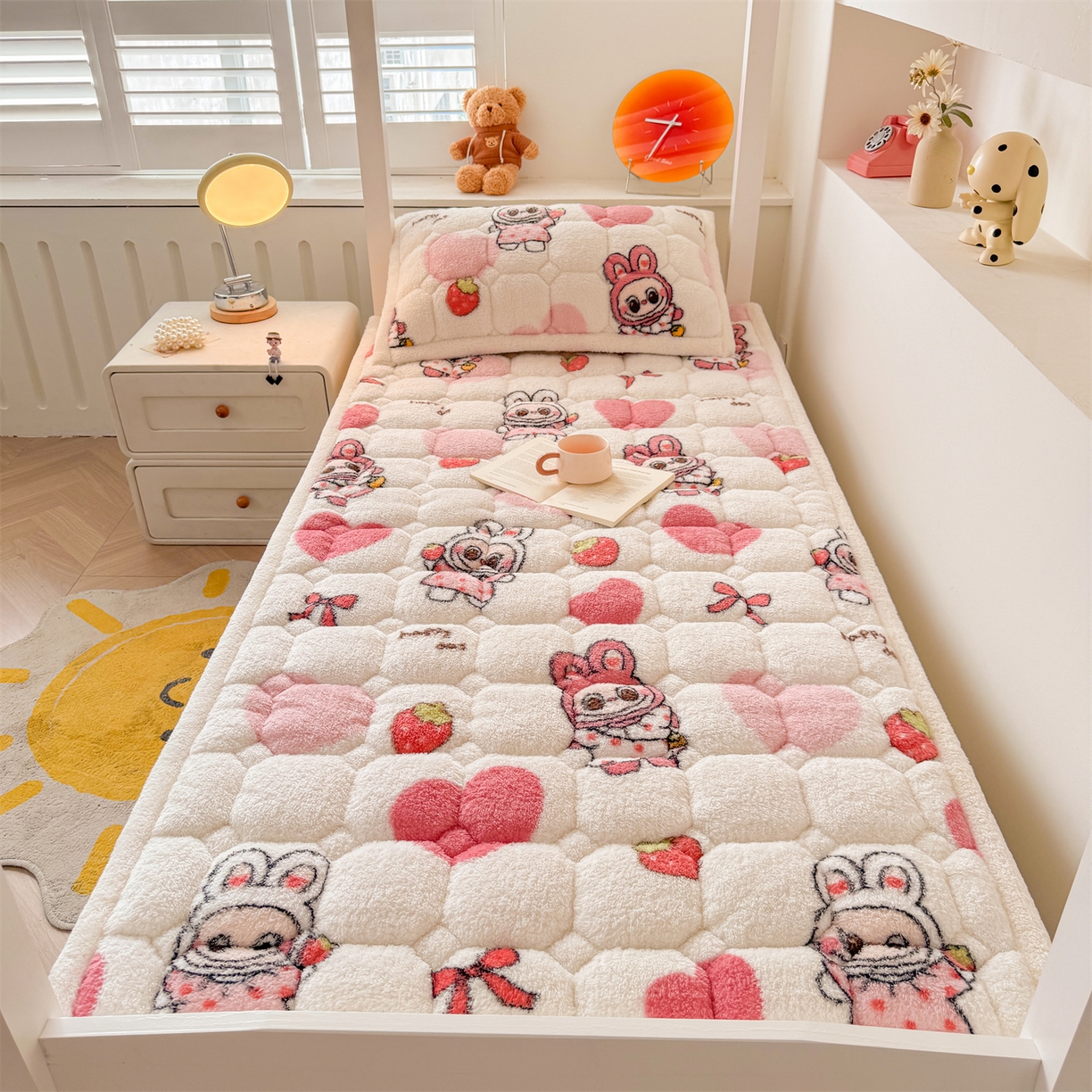 91家纺网 家纺一手货源 找家纺 雯豆家纺 2025新款泰迪绒学生宿舍床褥床垫床护垫 泰迪绒床褥-可爱布布