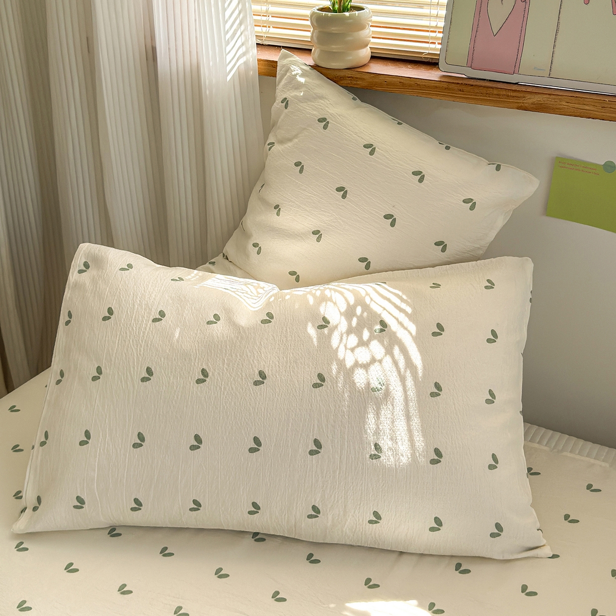 91家纺网 家纺一手货源 找家纺 沐芷 2025 秋冬加厚床单高克重双层纱黑色小花边被单床单三件套 绿芽