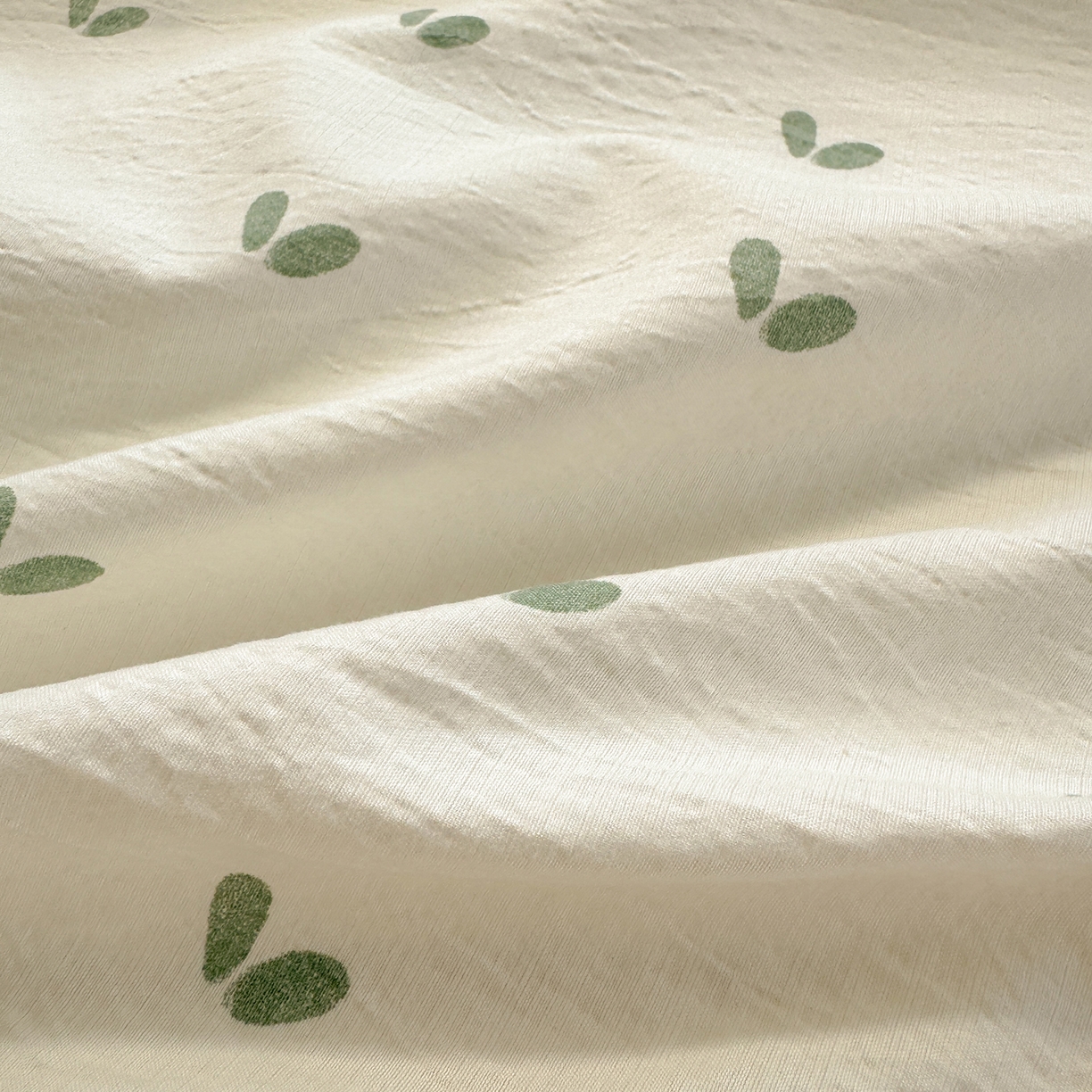 91家纺网 家纺一手货源 找家纺 沐芷 2025 秋冬加厚床单高克重双层纱黑色小花边被单床单三件套 绿芽