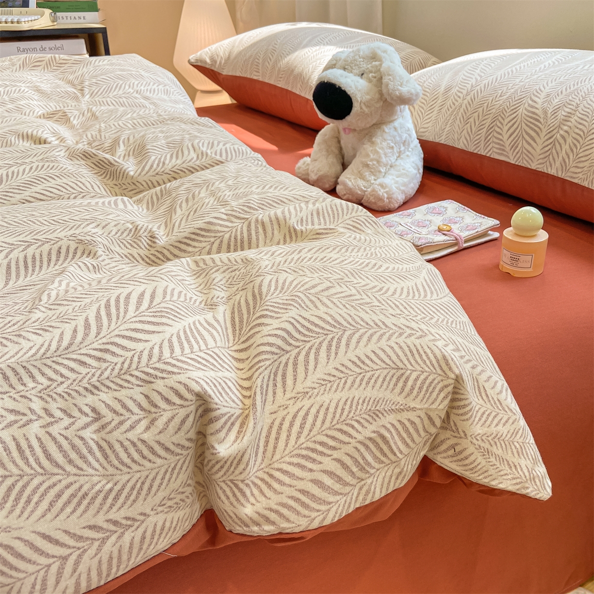 91家纺网 家纺一手货源 找家纺 灰鲸 2025新款A类全棉磨毛四件套 千逐-咖