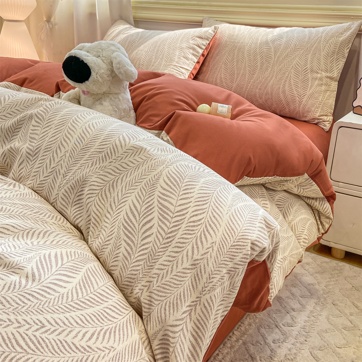 91家纺网 家纺一手货源 找家纺 灰鲸 2025新款A类全棉磨毛四件套 千逐-咖