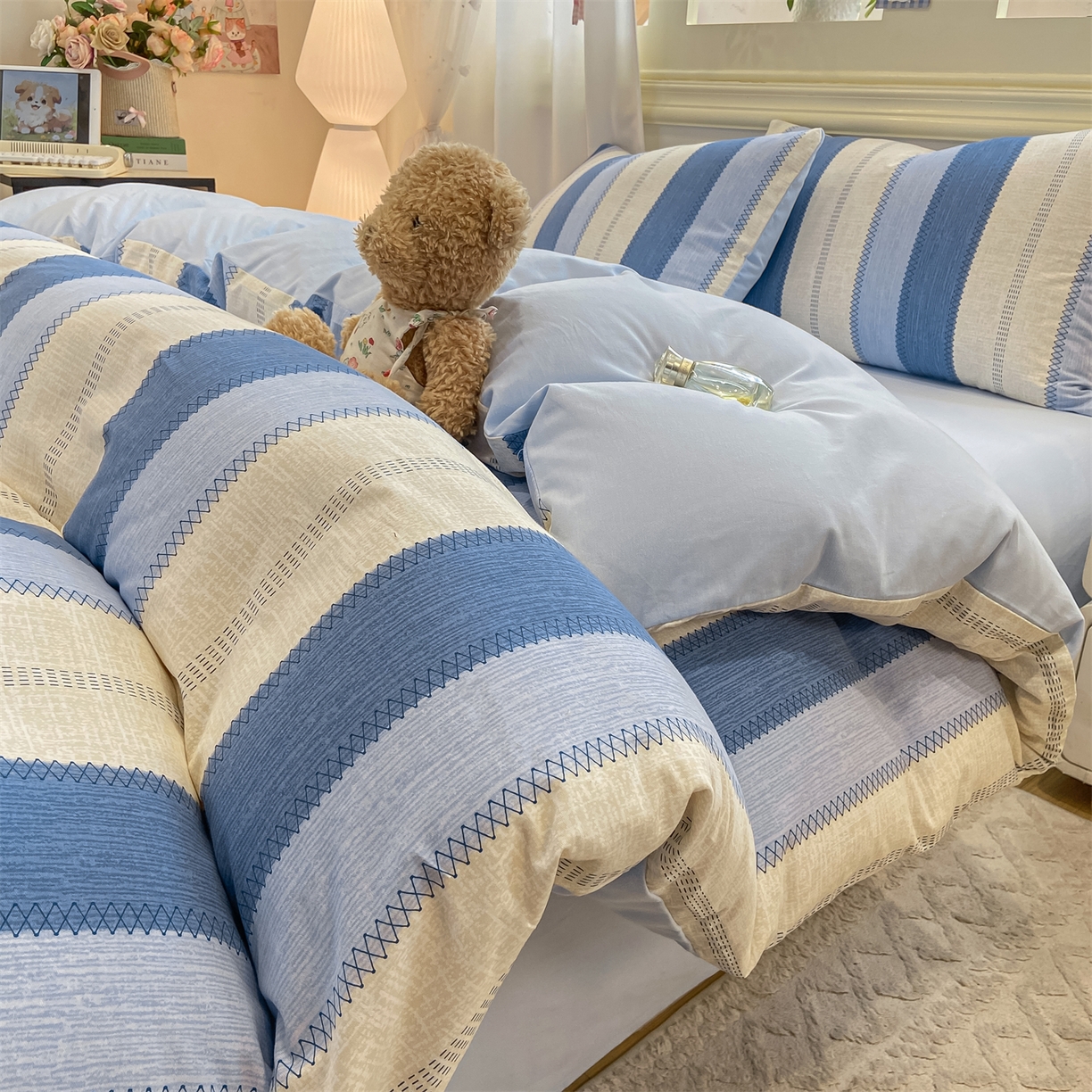 91家纺网 家纺一手货源 找家纺 灰鲸 2025新款A类全棉磨毛四件套 格律-蓝