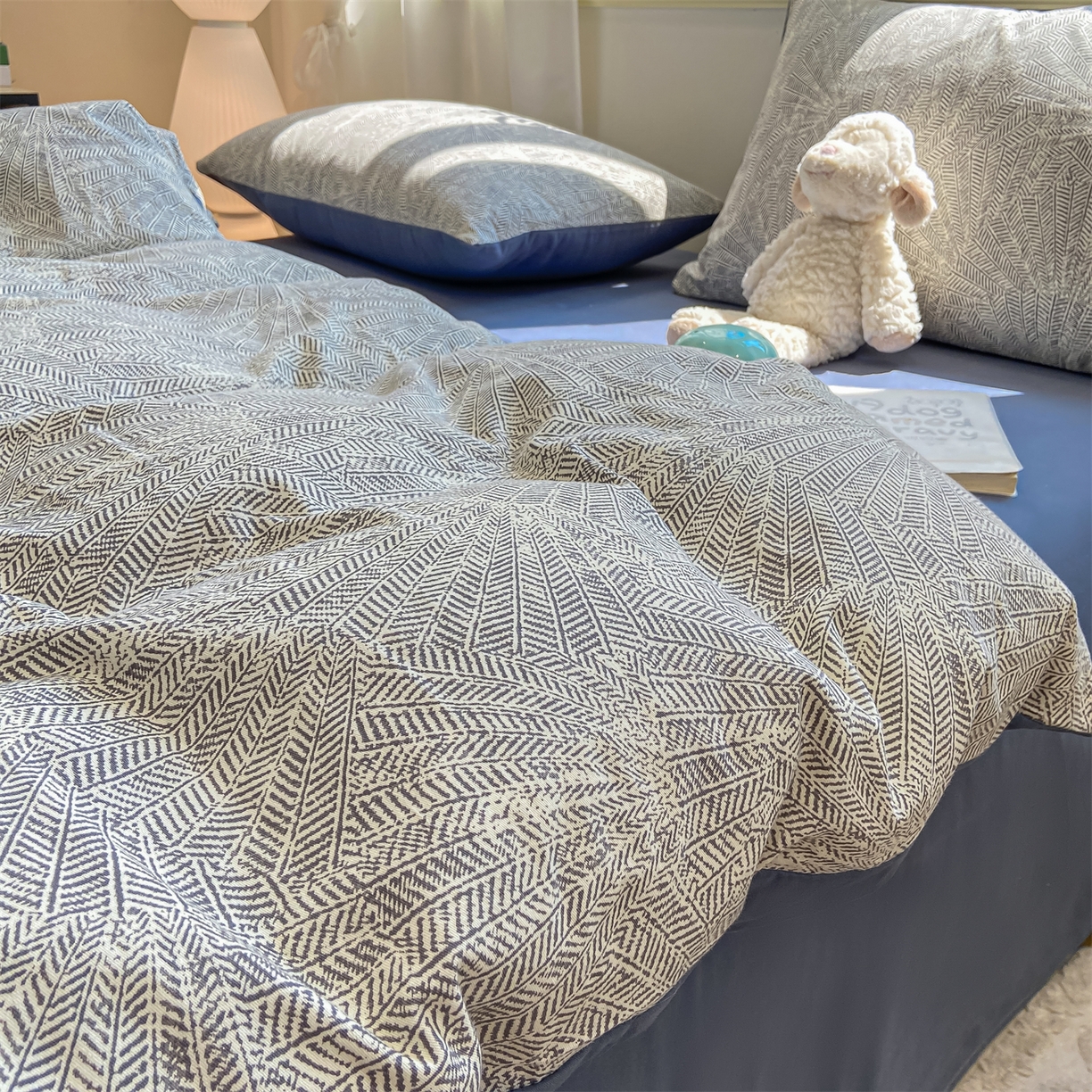 91家纺网 家纺一手货源 找家纺 灰鲸 2025新款A类全棉磨毛四件套 南昭-蓝